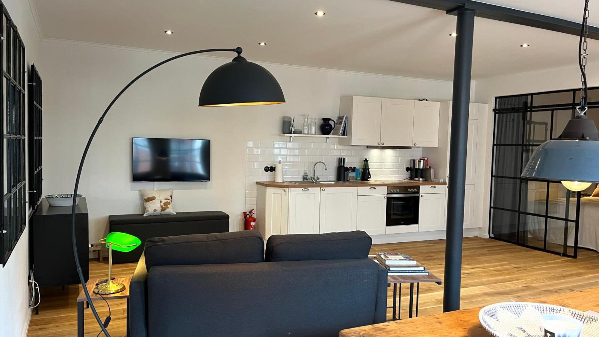 Loftwohnung 2 Simmerdeis An Der Gracht Friedrichstadt Exteriör bild