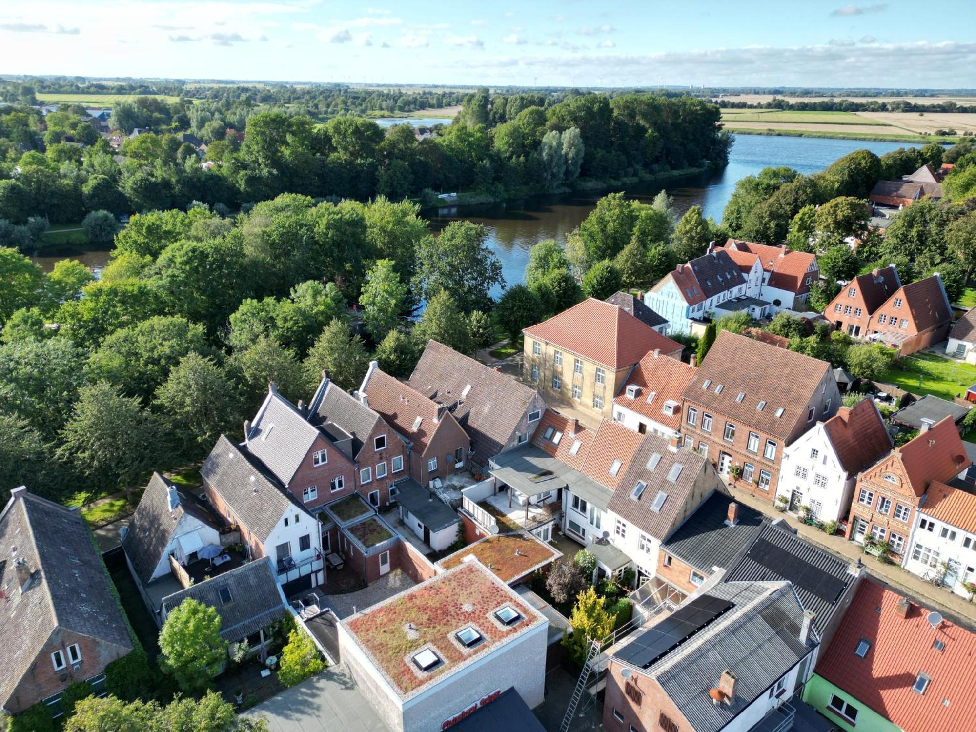 Loftwohnung 2 Simmerdeis An Der Gracht Friedrichstadt Exteriör bild